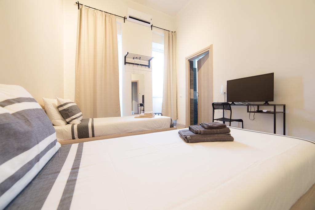 Romano Rooms Catania Esterno foto