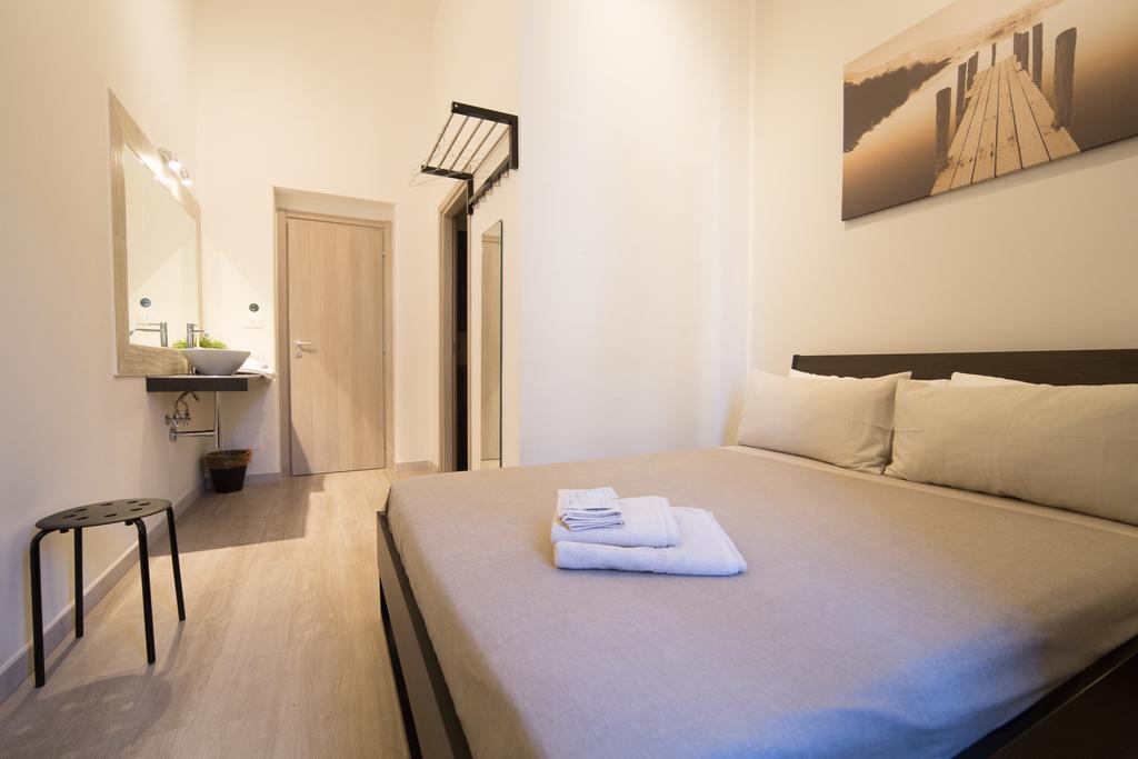 Romano Rooms Catania Esterno foto